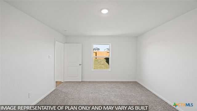 180 Baby Calf Roping Road, Jarrell, TX 76537