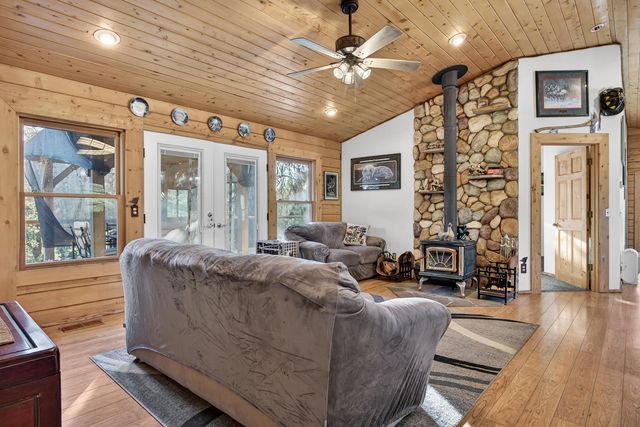 10394 Ponderosa Way, Mountain Ranch, CA 95246