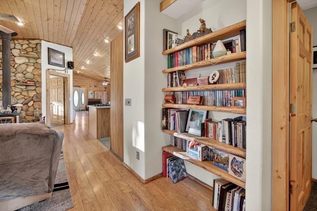 10394 Ponderosa Way, Mountain Ranch, CA 95246