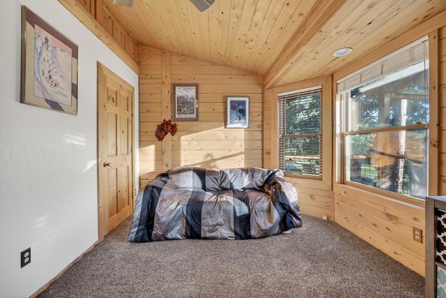 10394 Ponderosa Way, Mountain Ranch, CA 95246