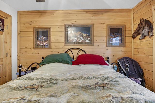 10394 Ponderosa Way, Mountain Ranch, CA 95246