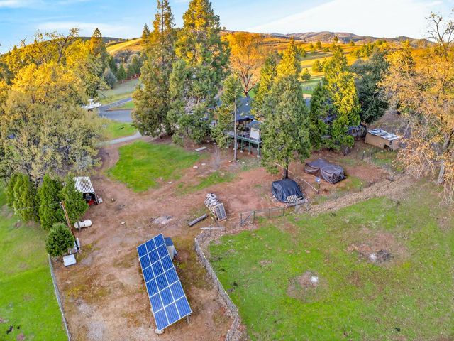 10394 Ponderosa Way, Mountain Ranch, CA 95246
