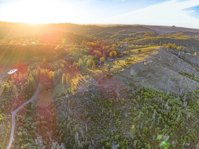 10394 Ponderosa Way, Mountain Ranch, CA 95246