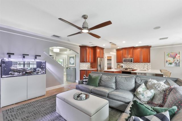 16012 LONEOAK VIEW DRIVE, Lithia, FL 33547
