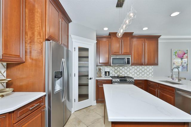 16012 LONEOAK VIEW DRIVE, Lithia, FL 33547