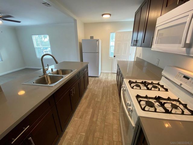 8975 Lamar St, Spring Valley, CA 91977