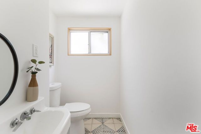 2600 Stoner Avenue, Los Angeles, CA 90064