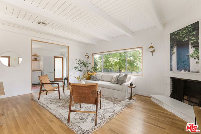 2600 Stoner Avenue, Los Angeles, CA 90064