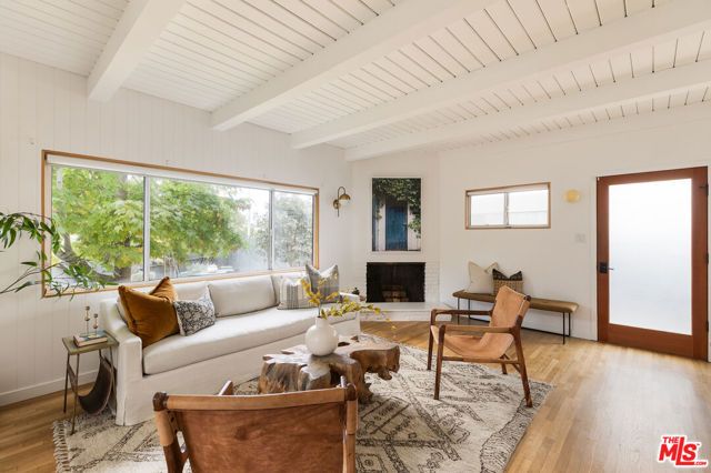 2600 Stoner Avenue, Los Angeles, CA 90064