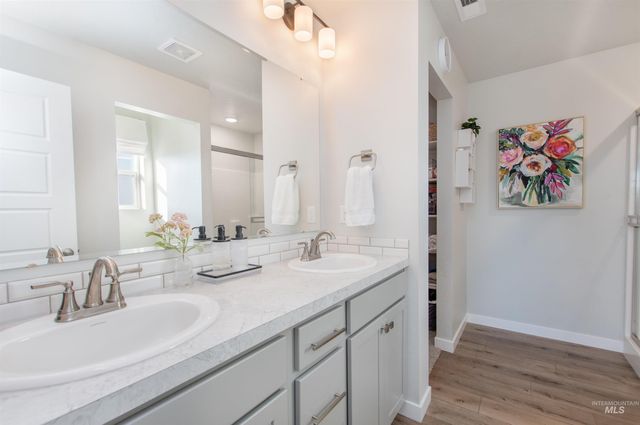 11289 W Langit St, Star, ID 83669