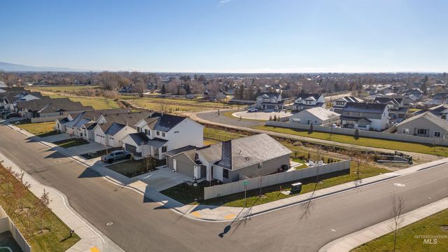 11289 W Langit St, Star, ID 83669