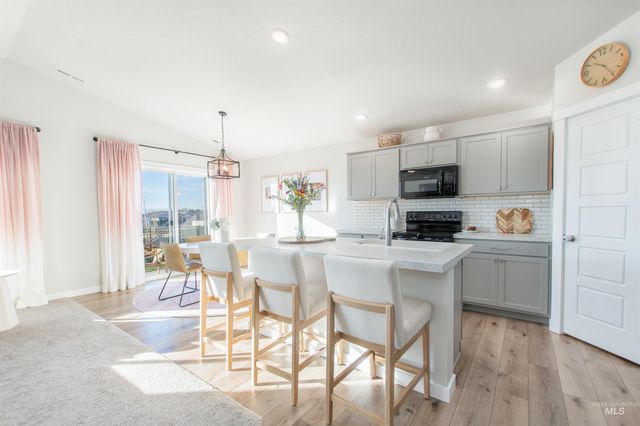 11289 W Langit St, Star, ID 83669