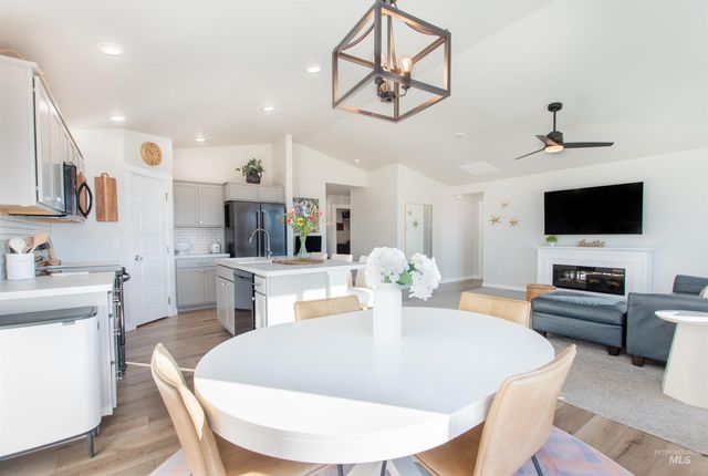 11289 W Langit St, Star, ID 83669