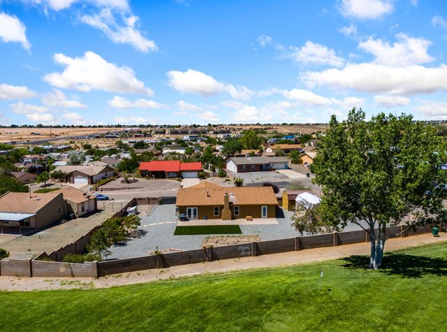 4747 Limestone Drive NE, Rio Rancho, NM 87124