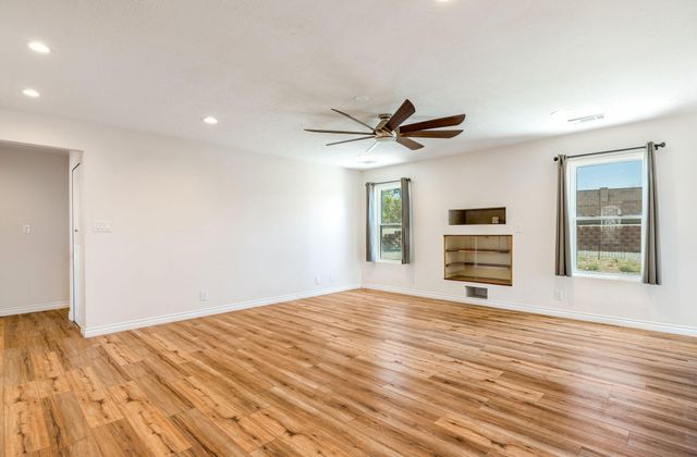 4747 Limestone Drive NE, Rio Rancho, NM 87124