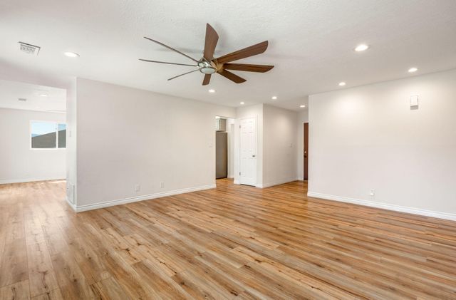 4747 Limestone Drive NE, Rio Rancho, NM 87124