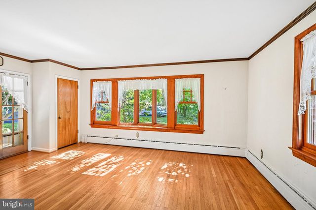 3 MOREDON RD, Huntingdon Valley, PA 19006