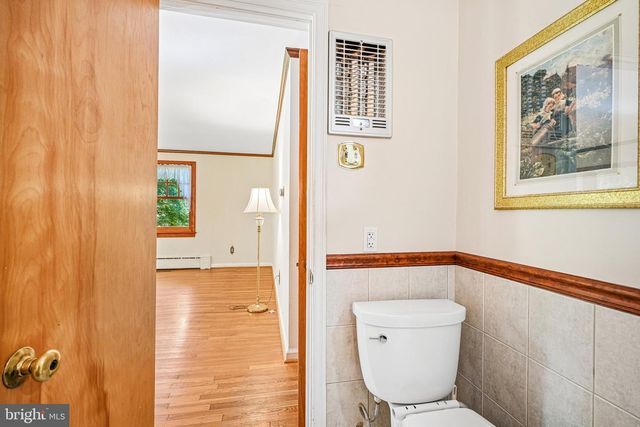 3 MOREDON RD, Huntingdon Valley, PA 19006