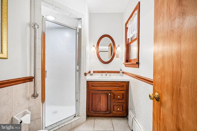 3 MOREDON RD, Huntingdon Valley, PA 19006