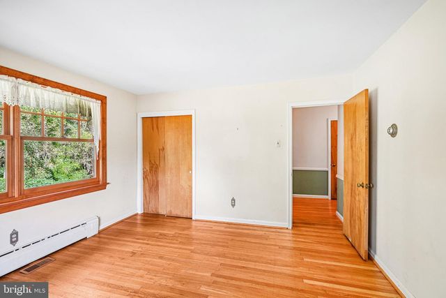 3 MOREDON RD, Huntingdon Valley, PA 19006