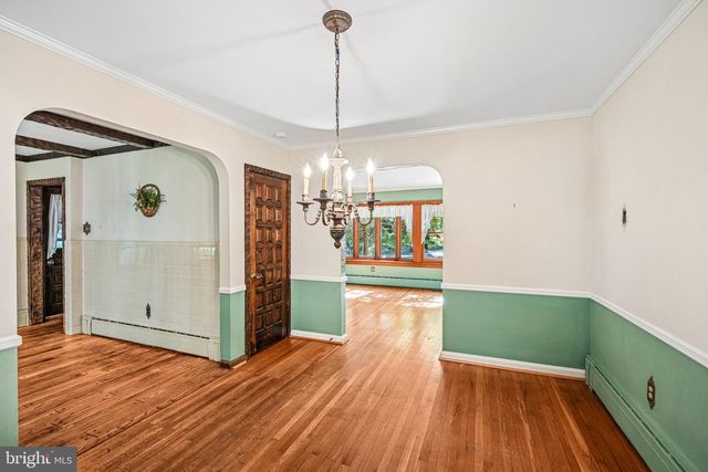 3 MOREDON RD, Huntingdon Valley, PA 19006