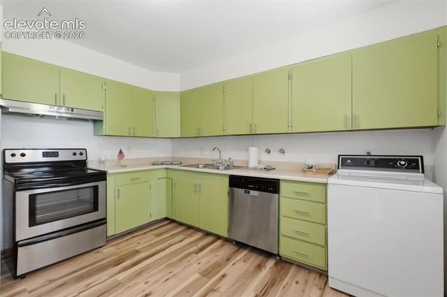 110 N Brentwood Drive, Colorado Springs, CO 80909
