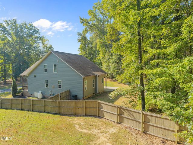 120 Glen Oaks Drive, Youngsville, NC 27596
