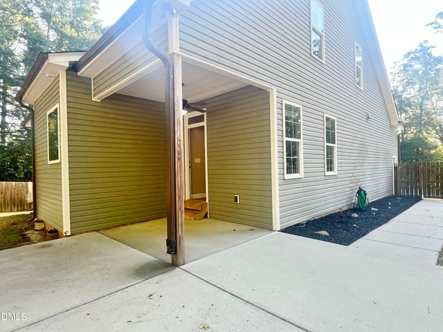 120 Glen Oaks Drive, Youngsville, NC 27596