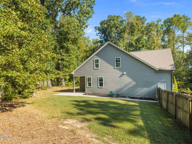 120 Glen Oaks Drive, Youngsville, NC 27596