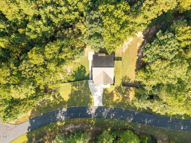 120 Glen Oaks Drive, Youngsville, NC 27596