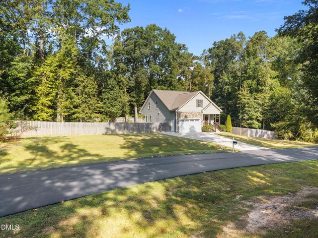 120 Glen Oaks Drive, Youngsville, NC 27596