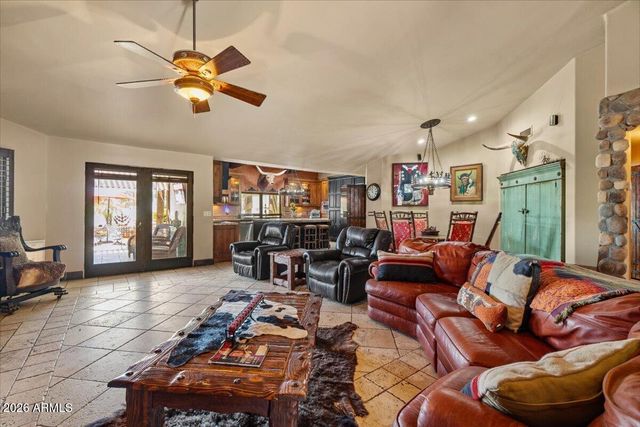 21230 S 156TH Street, Gilbert, AZ 85298