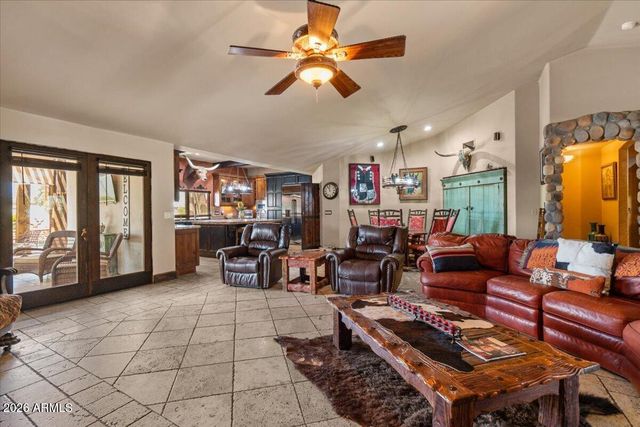 21230 S 156TH Street, Gilbert, AZ 85298