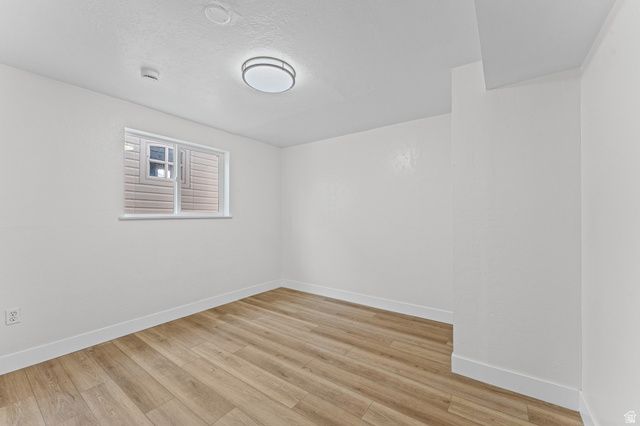 3718 S BRONCO CIR, Magna, UT 84044