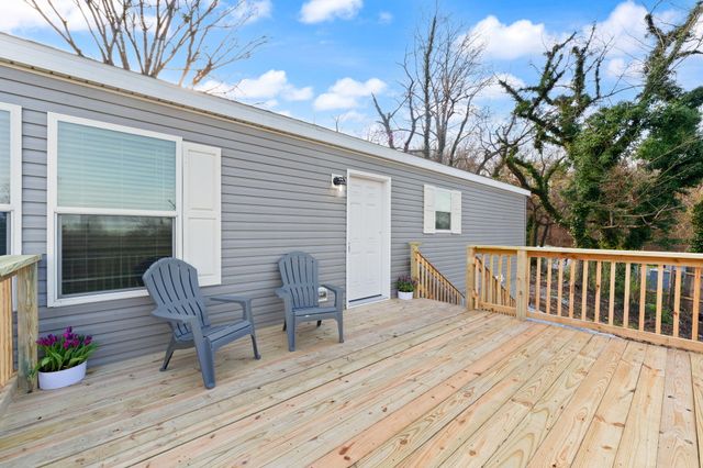 42 Furlong Avenue, Burnside, KY 42519