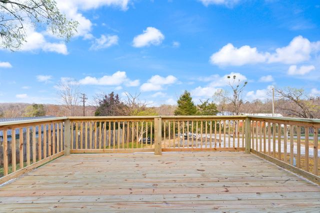 42 Furlong Avenue, Burnside, KY 42519