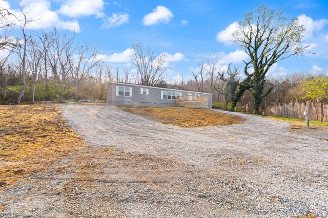 42 Furlong Avenue, Burnside, KY 42519