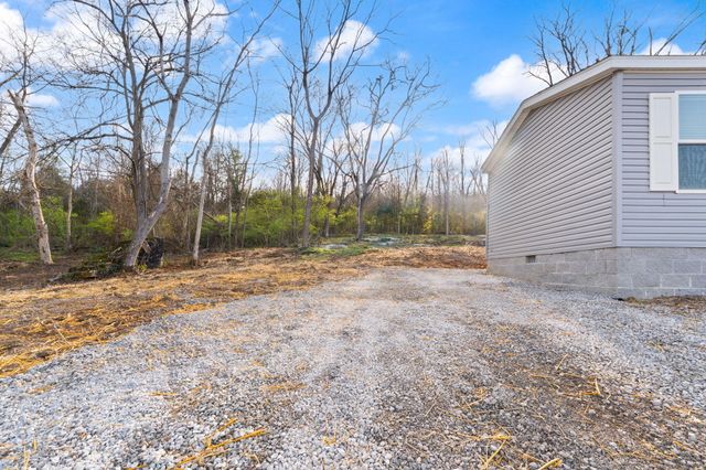 42 Furlong Avenue, Burnside, KY 42519