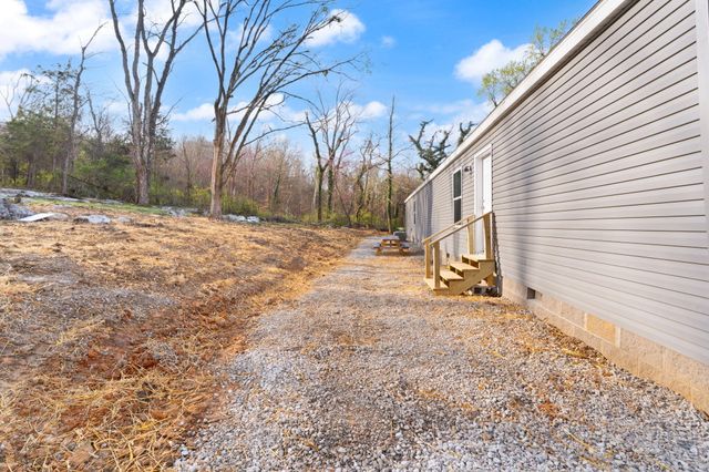 42 Furlong Avenue, Burnside, KY 42519