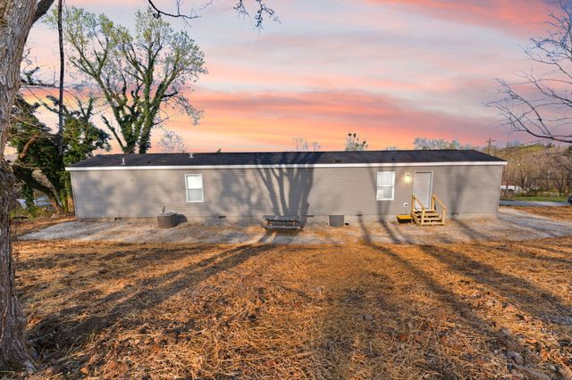 42 Furlong Avenue, Burnside, KY 42519