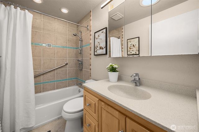 9546 2nd Avenue NW, Seattle, WA 98117