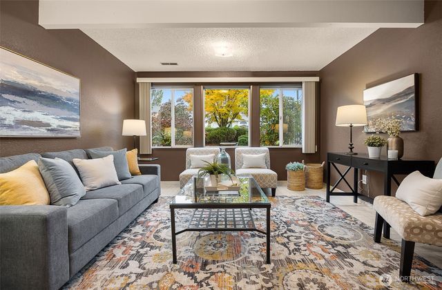 9546 2nd Avenue NW, Seattle, WA 98117