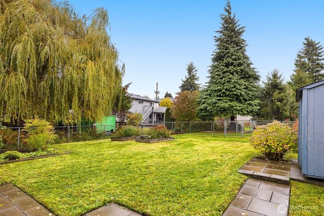 9546 2nd Avenue NW, Seattle, WA 98117