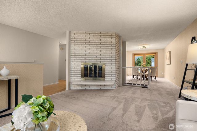 9546 2nd Avenue NW, Seattle, WA 98117