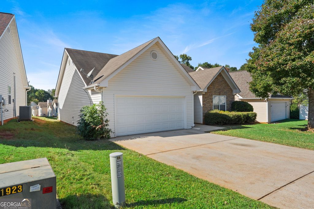 95 Collins Trace, Covington, GA 30016 — photo 4