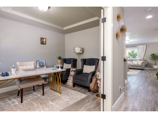 471 VINE Ave, Woodburn, OR 97071