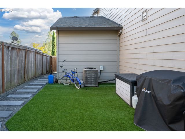 471 VINE Ave, Woodburn, OR 97071