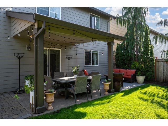 471 VINE Ave, Woodburn, OR 97071