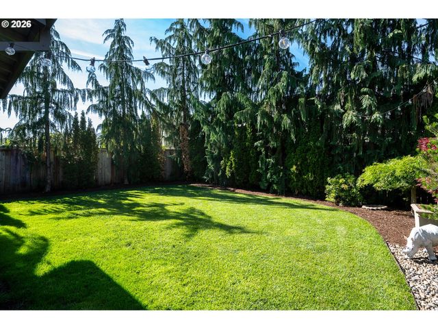 471 VINE Ave, Woodburn, OR 97071