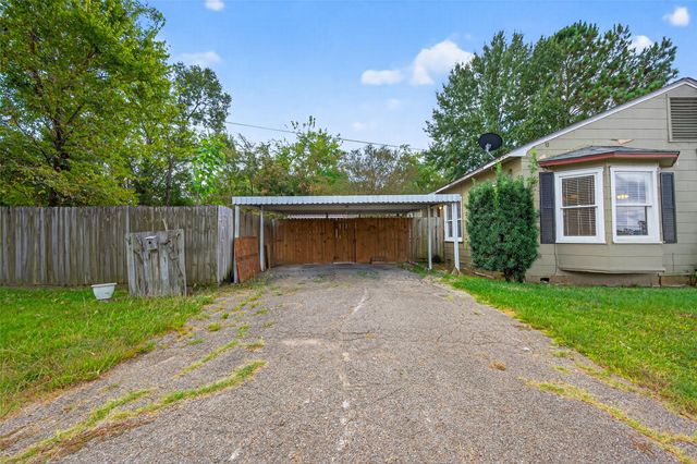 1020 Houston Street, Conroe, TX 77301